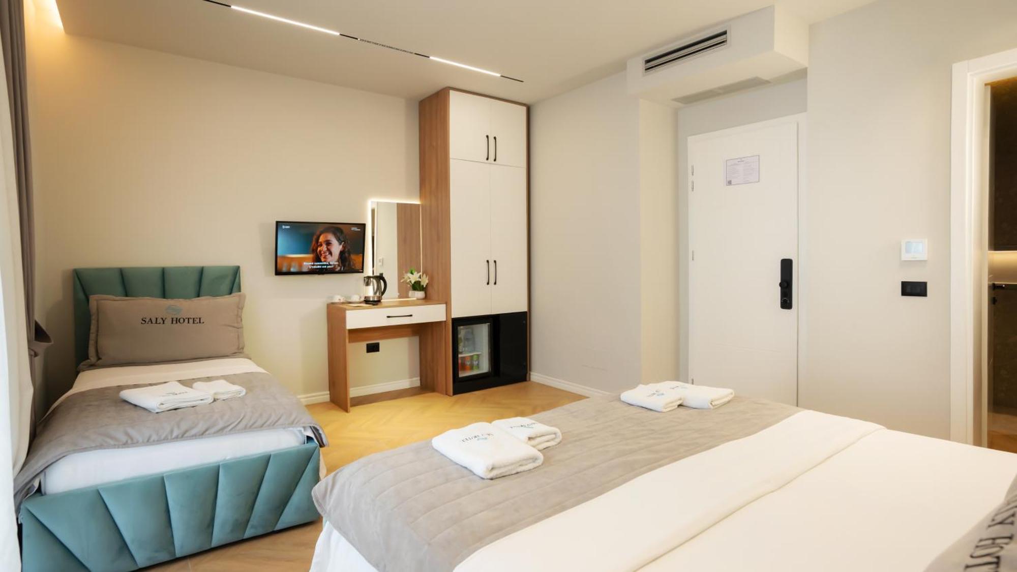 Hotel Saly Durrës Exteriér fotografie