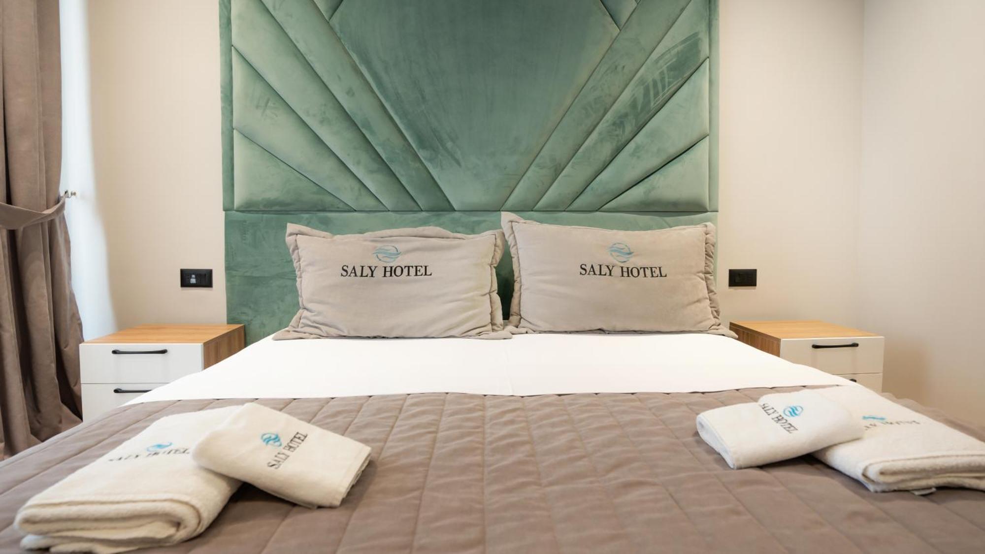 Hotel Saly Durrës Exteriér fotografie