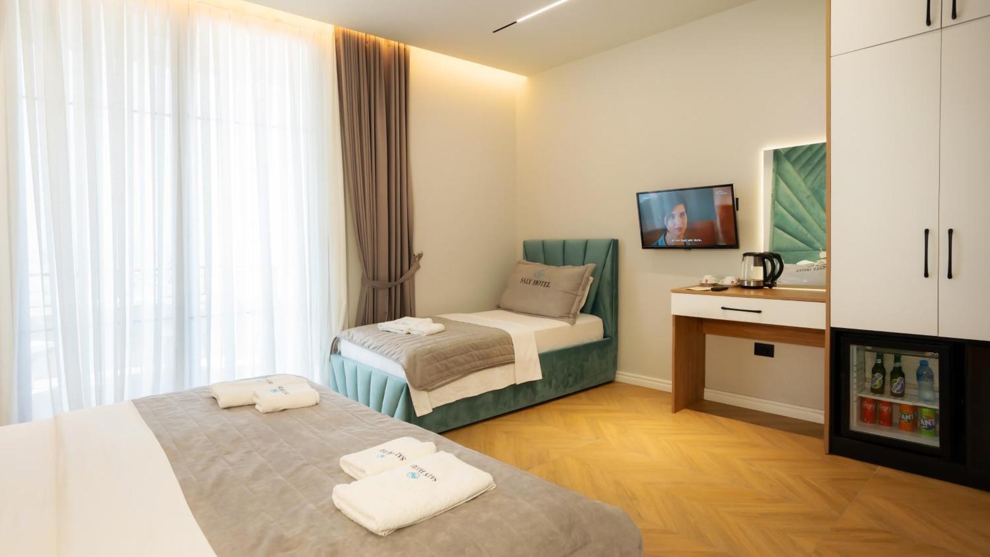 Hotel Saly Durrës Exteriér fotografie