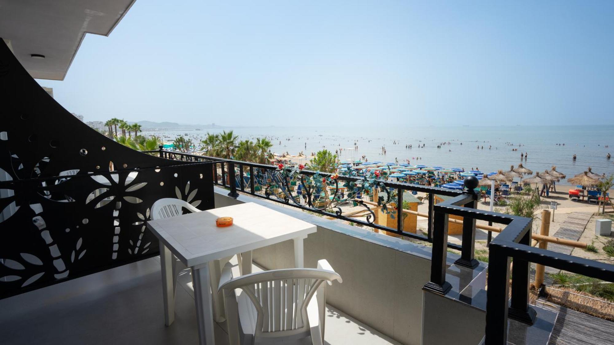 Hotel Saly Durrës Exteriér fotografie