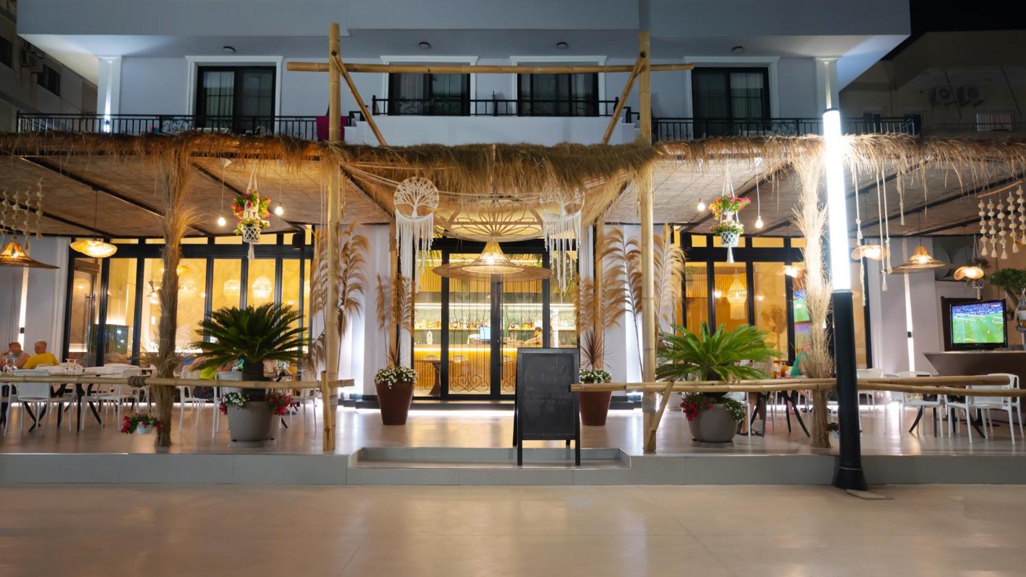 Hotel Saly Durrës Exteriér fotografie