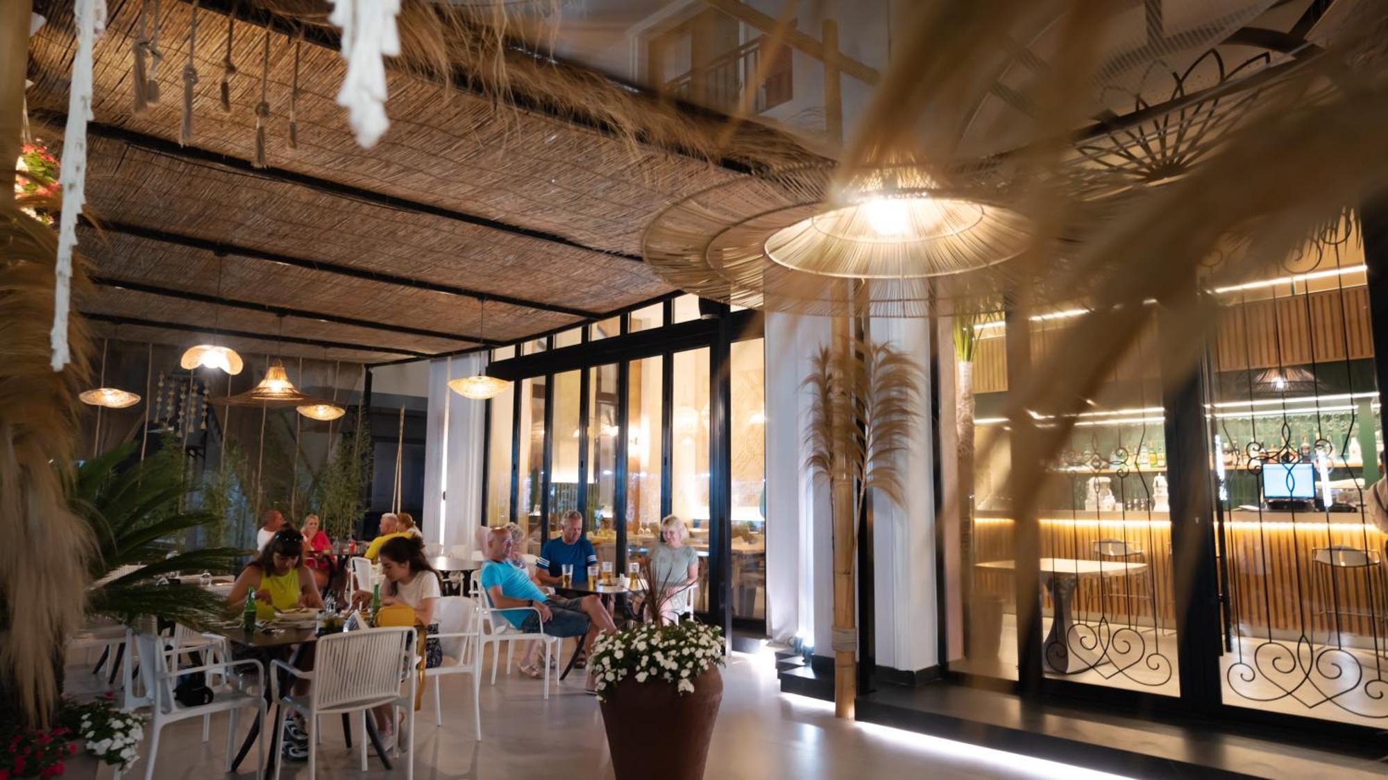 Hotel Saly Durrës Exteriér fotografie